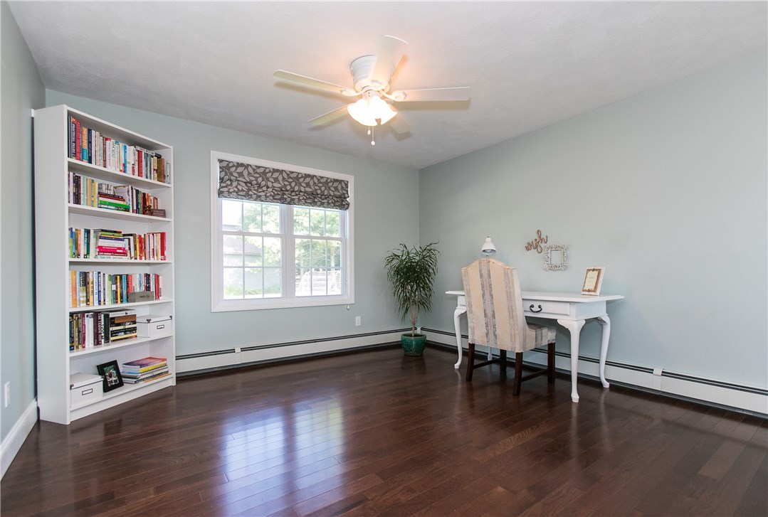 67 Scarborough Road Cumberland, RI 02864 - Photo 9 of 39 Gallery Image 9