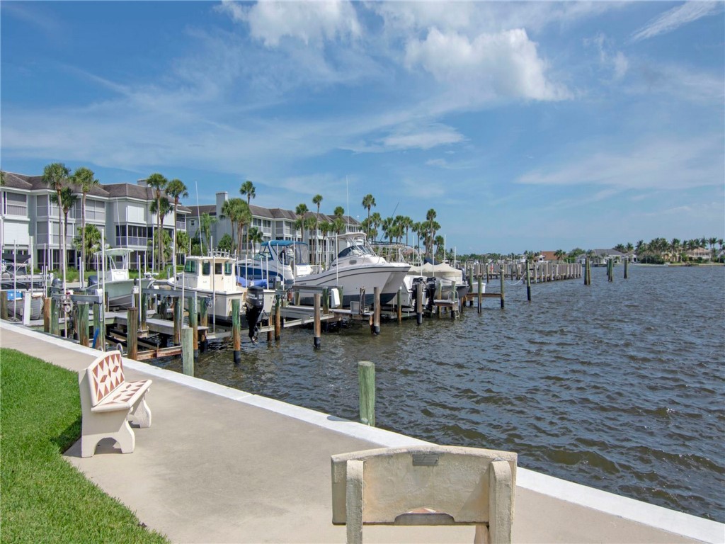 1880 Bay Road, Unit I319 Vero Beach, FL 32963 - Photo 29 of 36 a view of a water fountain and an outdoor seating