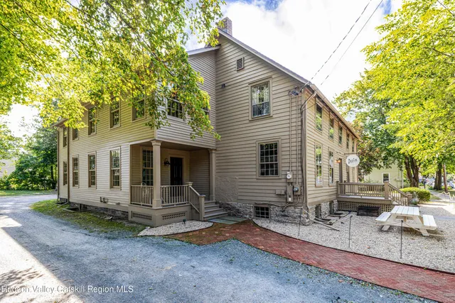$1,385,000 | 16 Hudson Street, Kinderhook, NY 12106