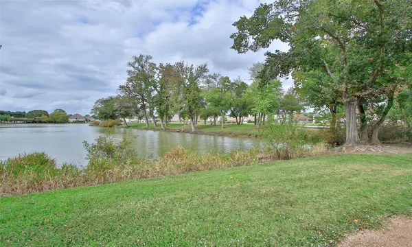 $2,450 | 8206 Sierra Dawn Drive, Tomball, TX 77375