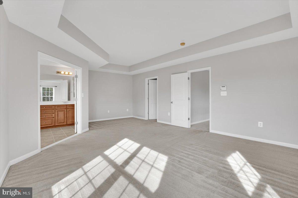 41625 Broxbourne Terrace Aldie, VA 20105 - Photo 20 of 43 a view of an empty room