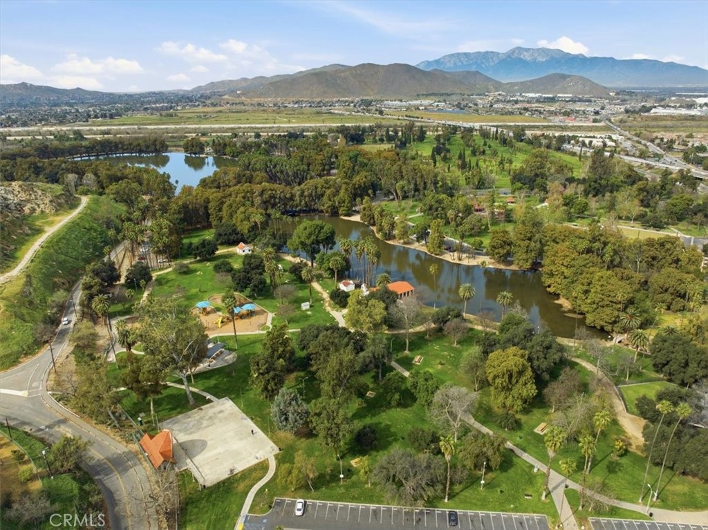 2715 Brockton Avenue Riverside, CA 92501 - Photo 13 of 52 Gallery Image 13