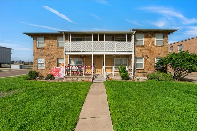 $1,100 | 910 Ohio Avenue, Unit 3, Corpus Christi, TX 78404