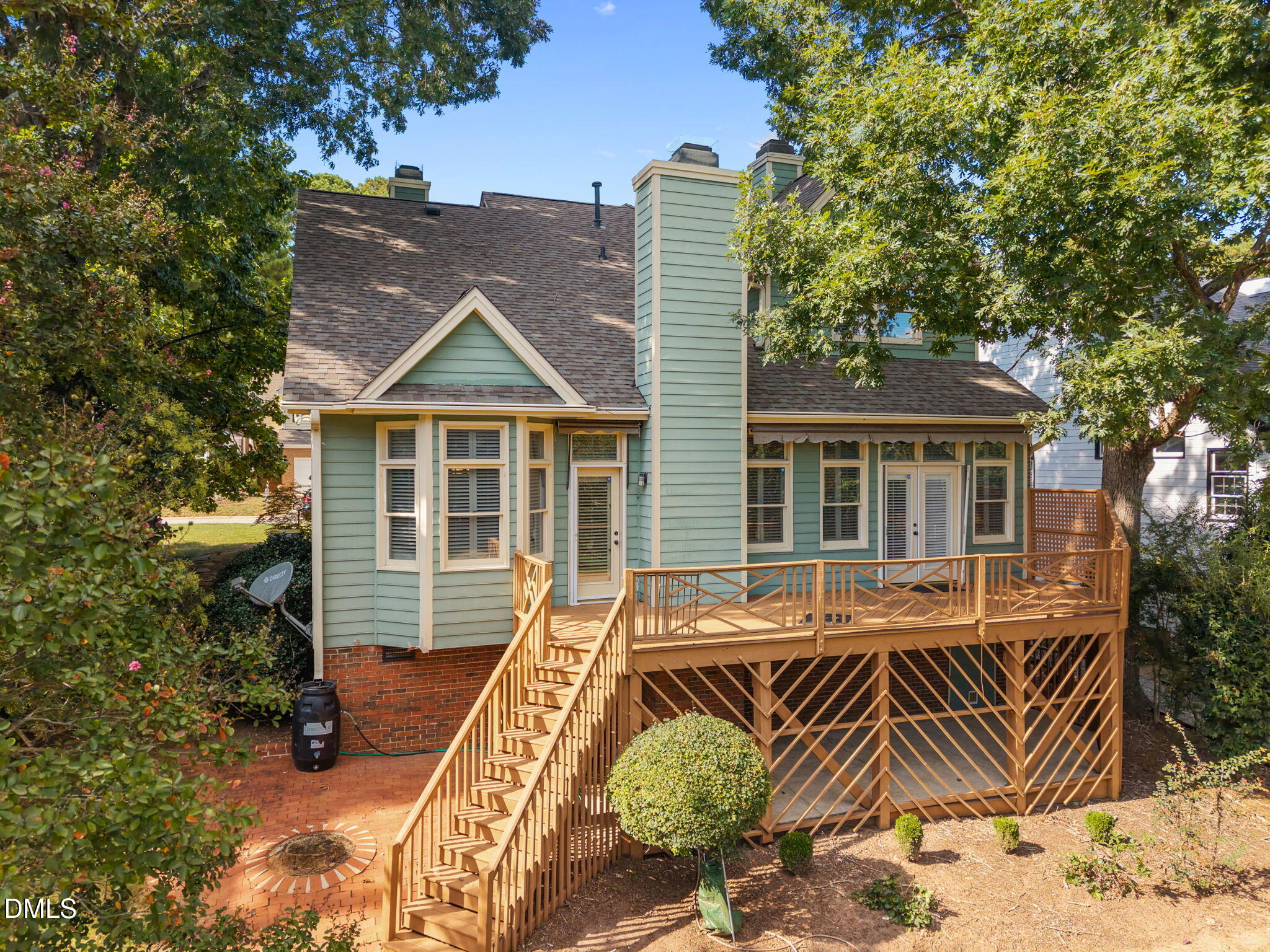 10109 Goodview Court Raleigh, NC 27613 - Photo 3 of 49 10-web-or-mls-DJI_20250912155207_0847_D