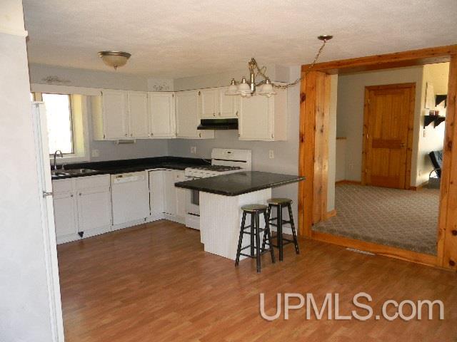 38410 Pike River Road Chassell, MI 49916 - Photo 6 of 36 Gallery Image 6