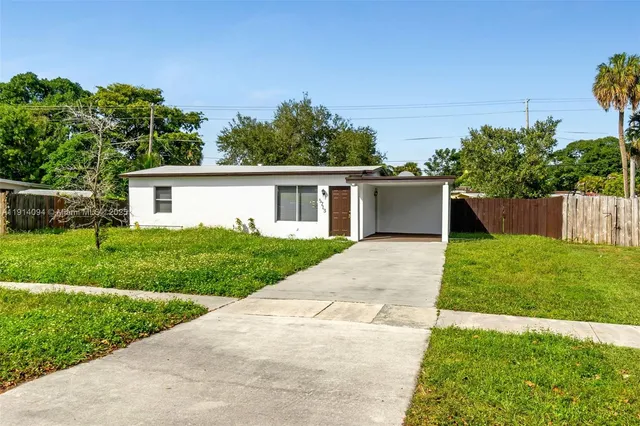 $450,000 | 5713 Seton Drive, Margate, FL 33063