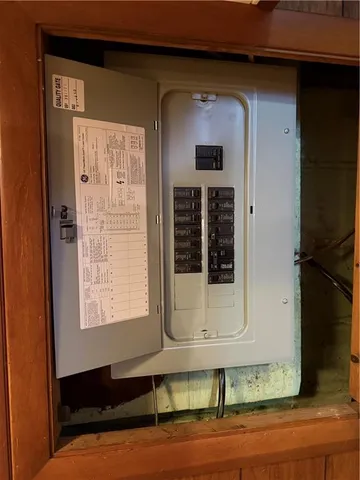 $219,900 | 416 Country Club Drive, Ellwood City, PA 16117