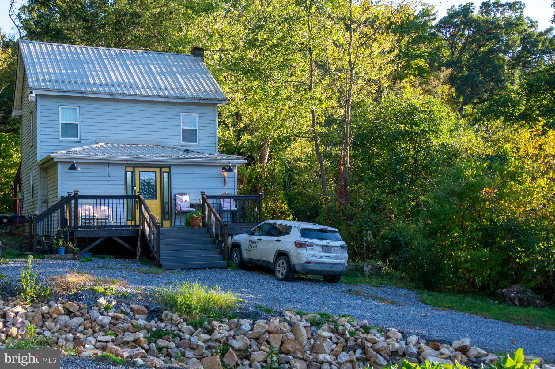 8470 Fox Hill Road Waynesboro, PA 17268 - Photo 2 of 28 Gallery Image 2
