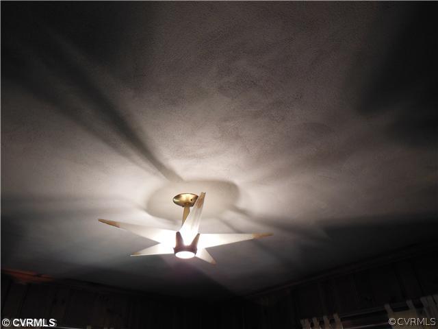 8010 Cameron Road Richmond, VA 23229 - Photo 9 of 14 a view of light bulb