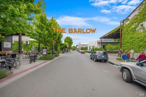 $1,375,000 | 7960 Bella Vista Drive, Sebastopol, CA 95472