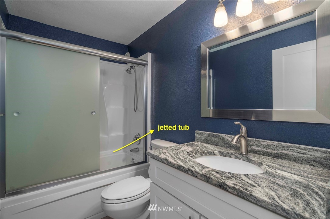 2429 165th Place Southeast Bothell, WA 98012 - Photo 14 of 25 Gallery Image 14