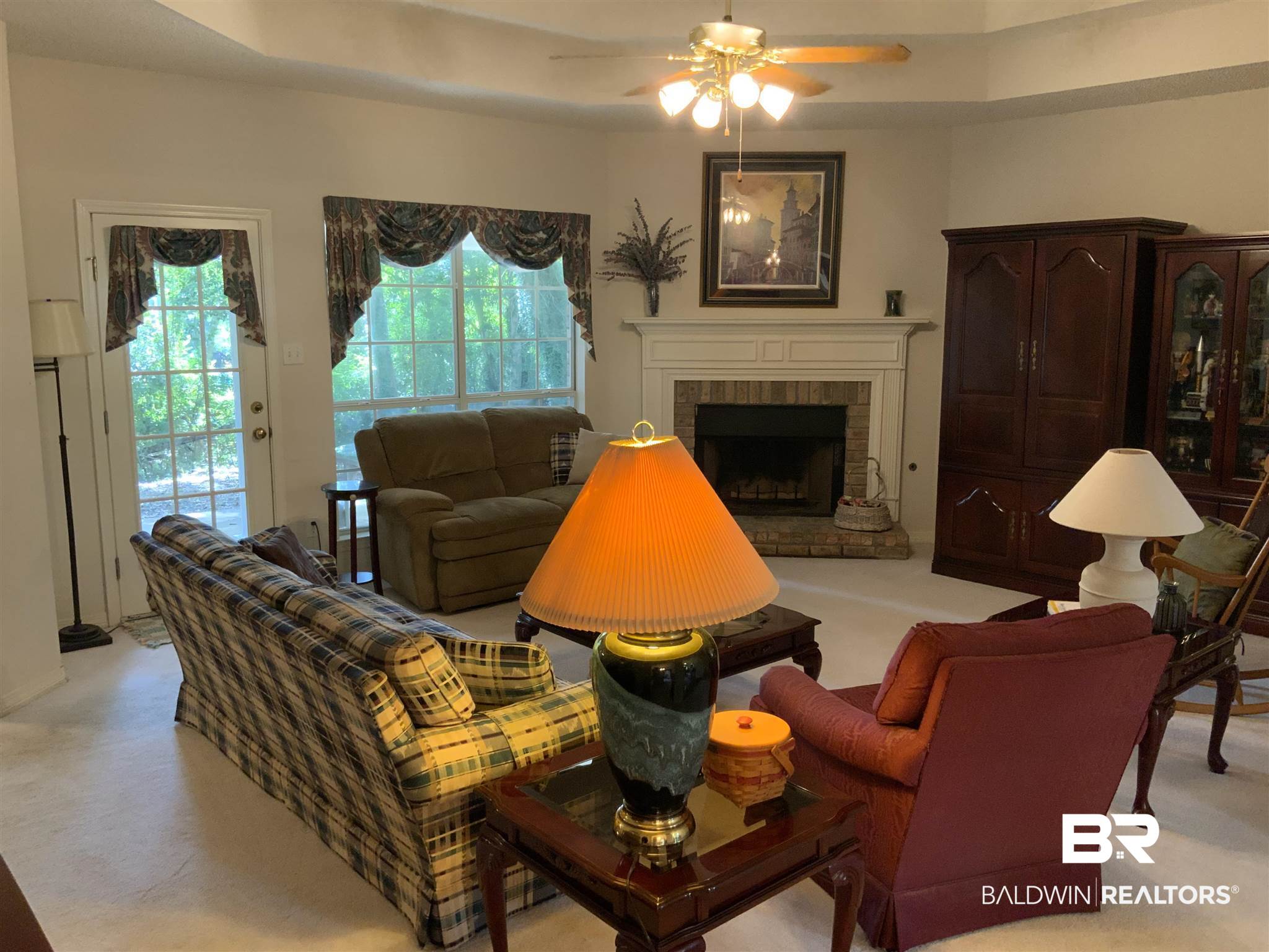 30949 Wellington Court Daphne, AL 36527 - Photo 7 of 22 Living Room