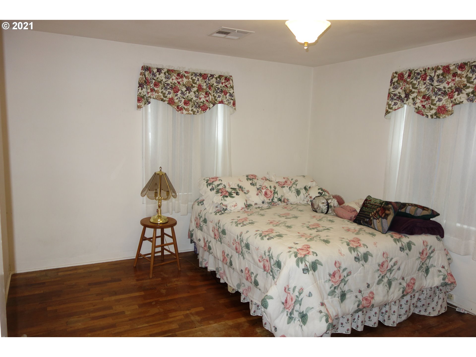 1345 Brickley Road Eugene, OR 97401 - Photo 12 of 20 Gallery Image 12