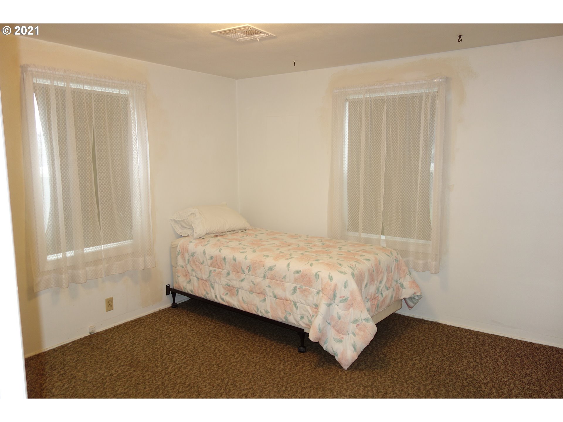 1345 Brickley Road Eugene, OR 97401 - Photo 13 of 20 Gallery Image 13