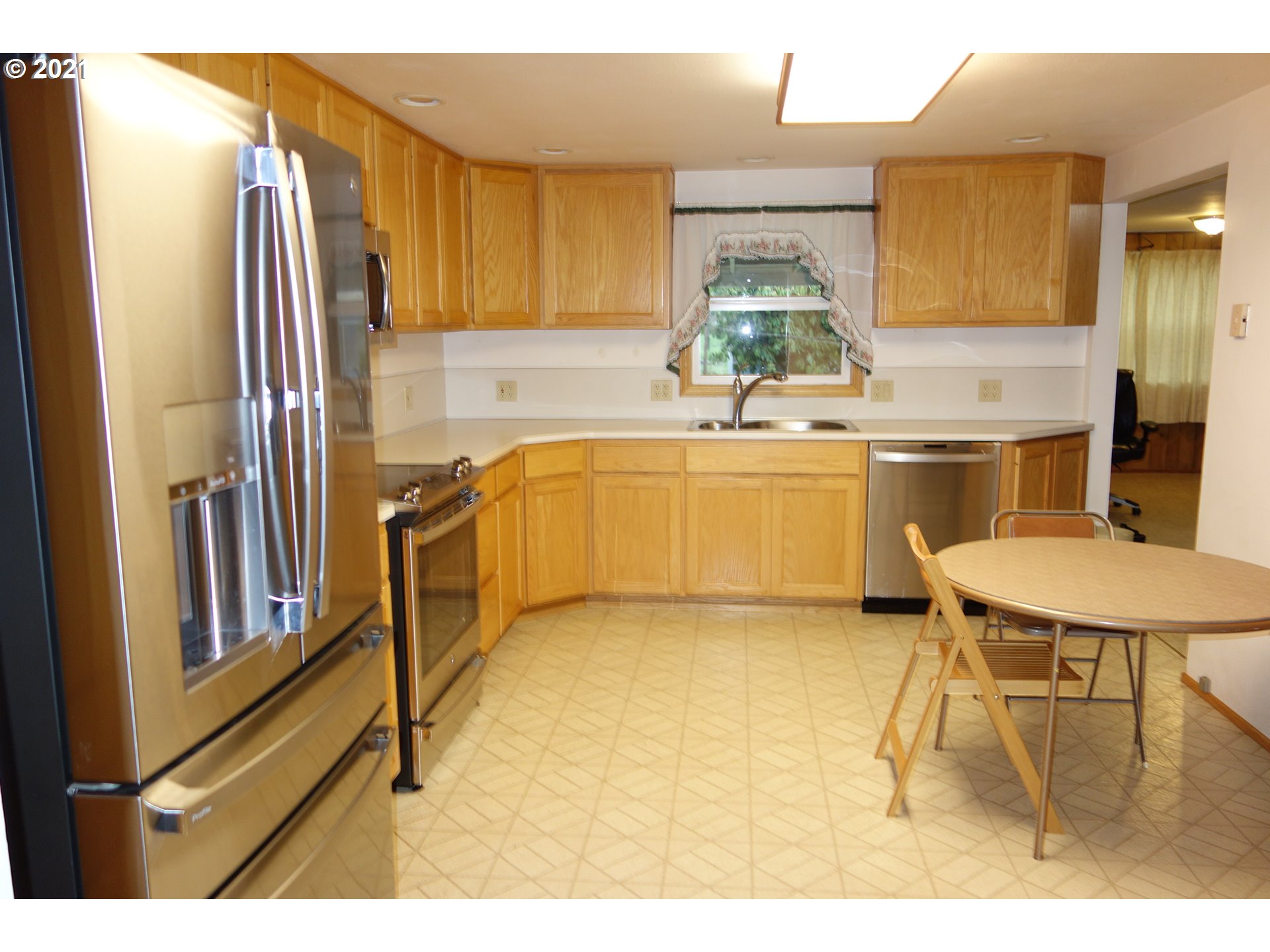 1345 Brickley Road Eugene, OR 97401 - Photo 5 of 20 Gallery Image 5