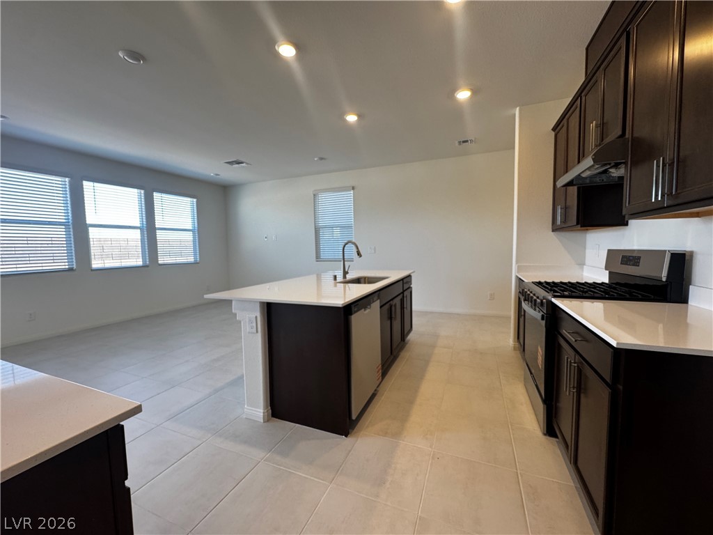 9250 Innot Avenue Las Vegas, NV 89148 - Photo 7 of 32