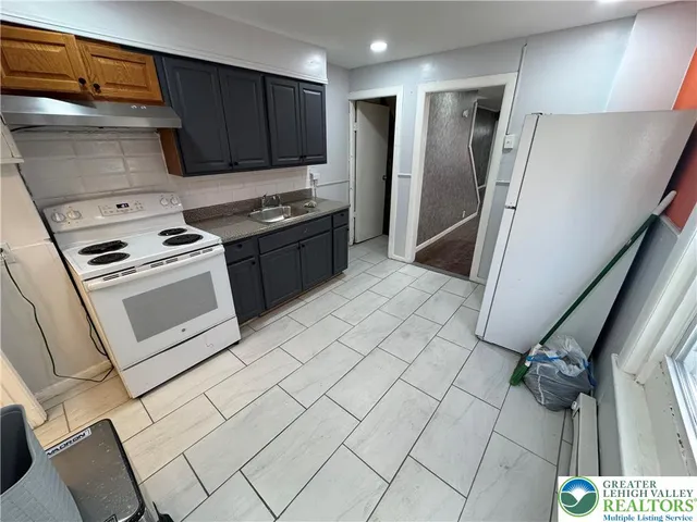 $1,550 | 420 East Ct Street, Allentown, PA 18109