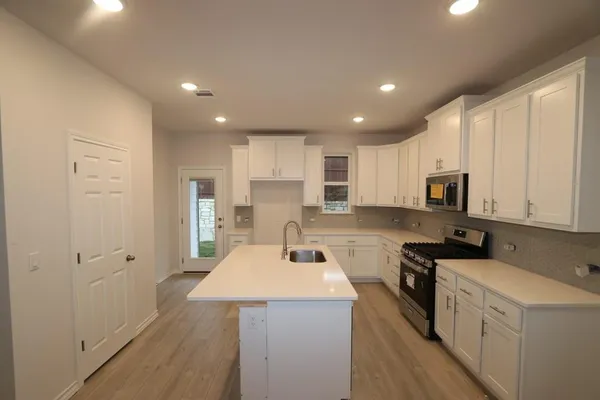 $2,450 | 15704 Singh Drive, Austin, TX 78728