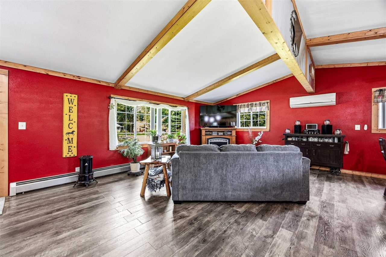 148 Delhi Road Manchester, IA 52057 - Photo 6 of 36 Gallery Image 6