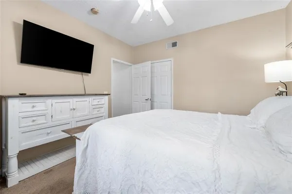 $289,900 | 10000 Southwest 52nd Avenue, Unit 35, Gainesville, FL 32608