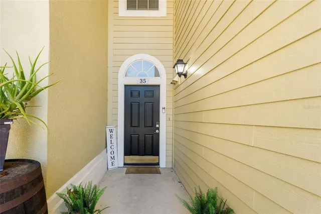 $289,900 | 10000 Southwest 52nd Avenue, Unit 35, Gainesville, FL 32608