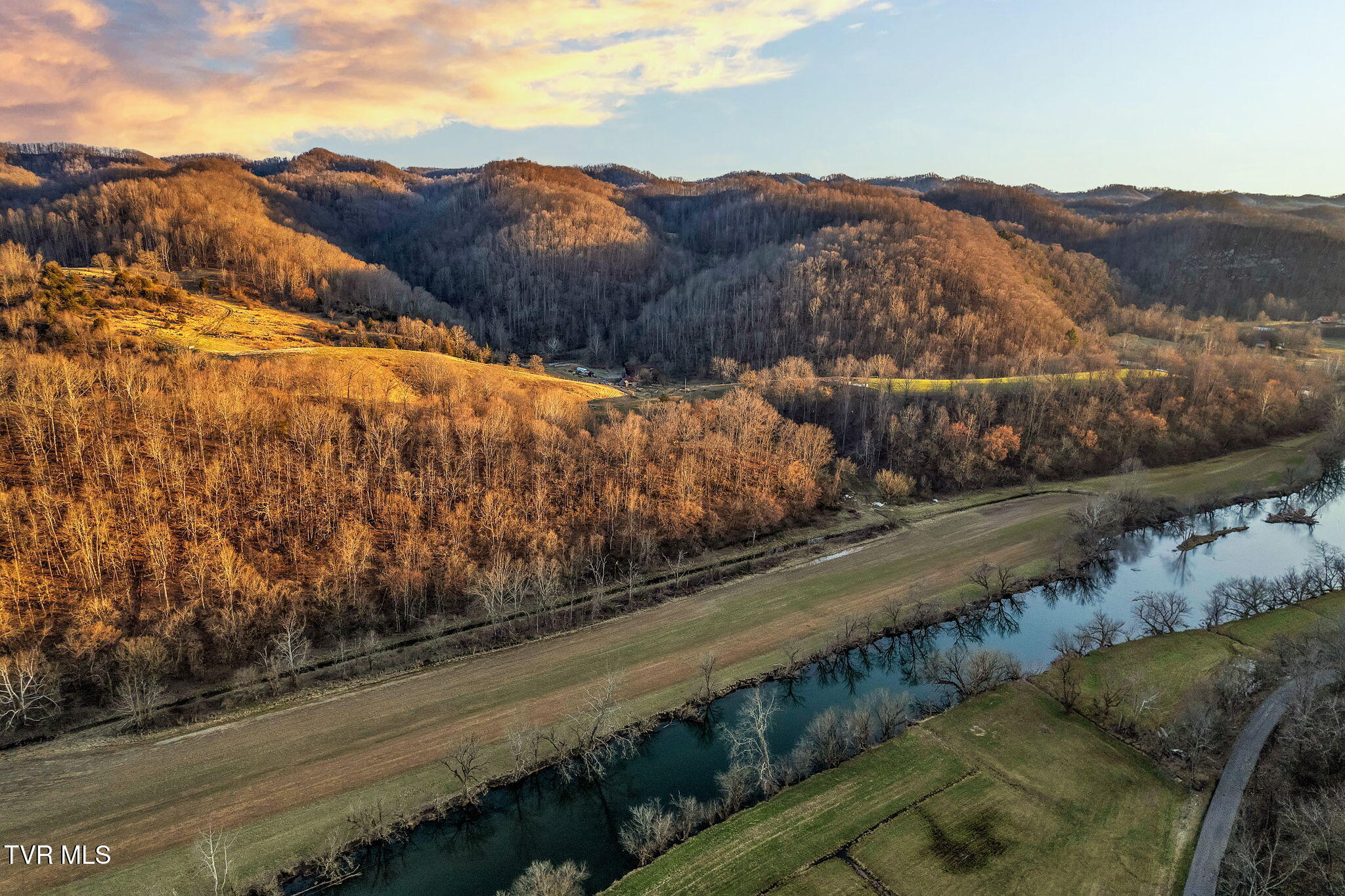 2-web-or-mls-20486-canebrake-rd