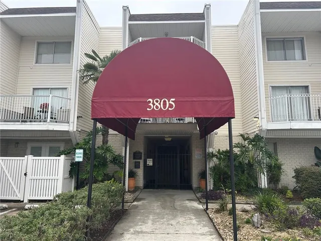 $1,300 | 3805 Houma Boulevard, Unit B116, Metairie, LA 70006