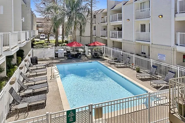 $1,300 | 3805 Houma Boulevard, Unit B116, Metairie, LA 70006