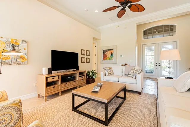 $824,500 | 6968 Amen Corner Court, Naples, FL 34113