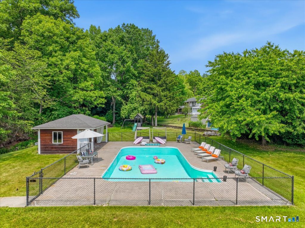 41 Sunny Lane Meriden, CT 06450 - Photo 23 of 32
