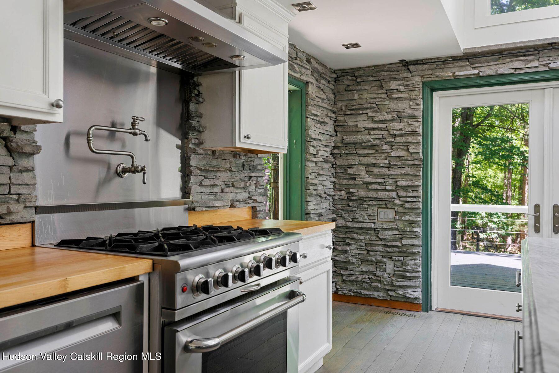 126 Storks Nest Road Round Top, NY 12473 - Photo 20 of 62 photo_online_047