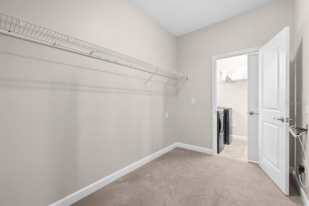 10153 Newminster Loop Ruskin, FL 33573 - Photo 11 of 37 Gallery Image 11