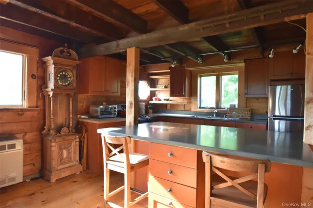 $4,000 | 188 S Road, Tivoli, NY 12583