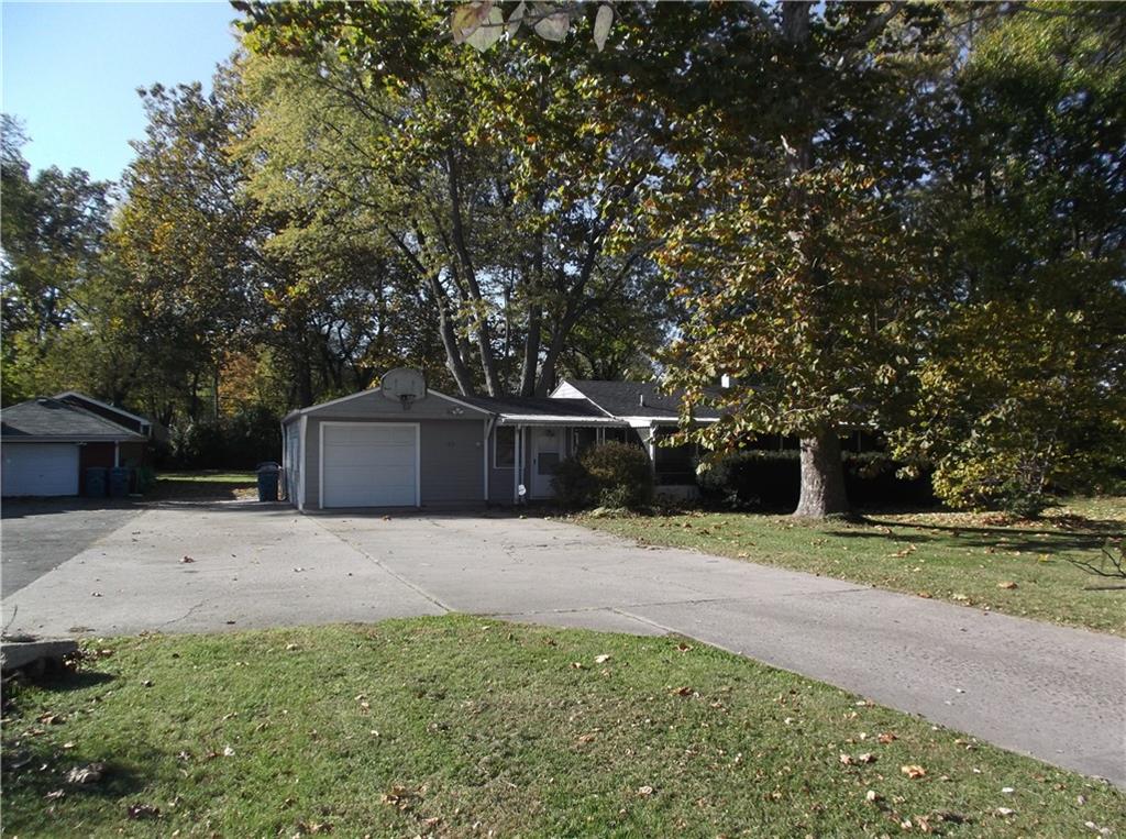 180 South Post Road Indianapolis, IN 46219 - Photo 1 of 36 Gallery Image 1