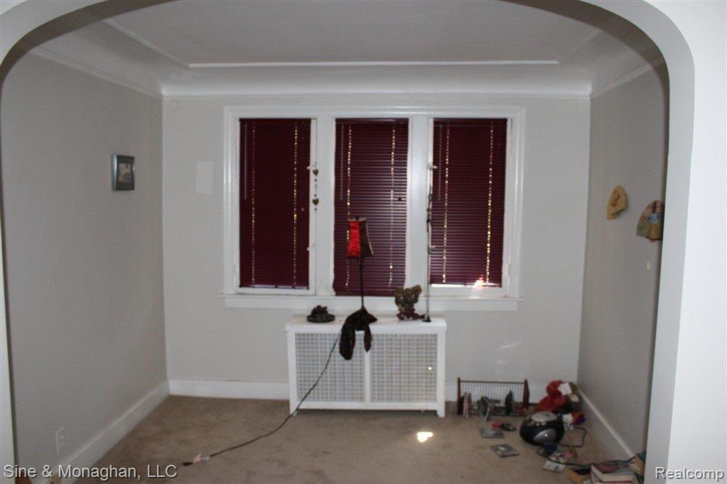 440 Madison Street Grosse Pointe, MI 48236 - Photo 6 of 16 IMG_0984.JPG