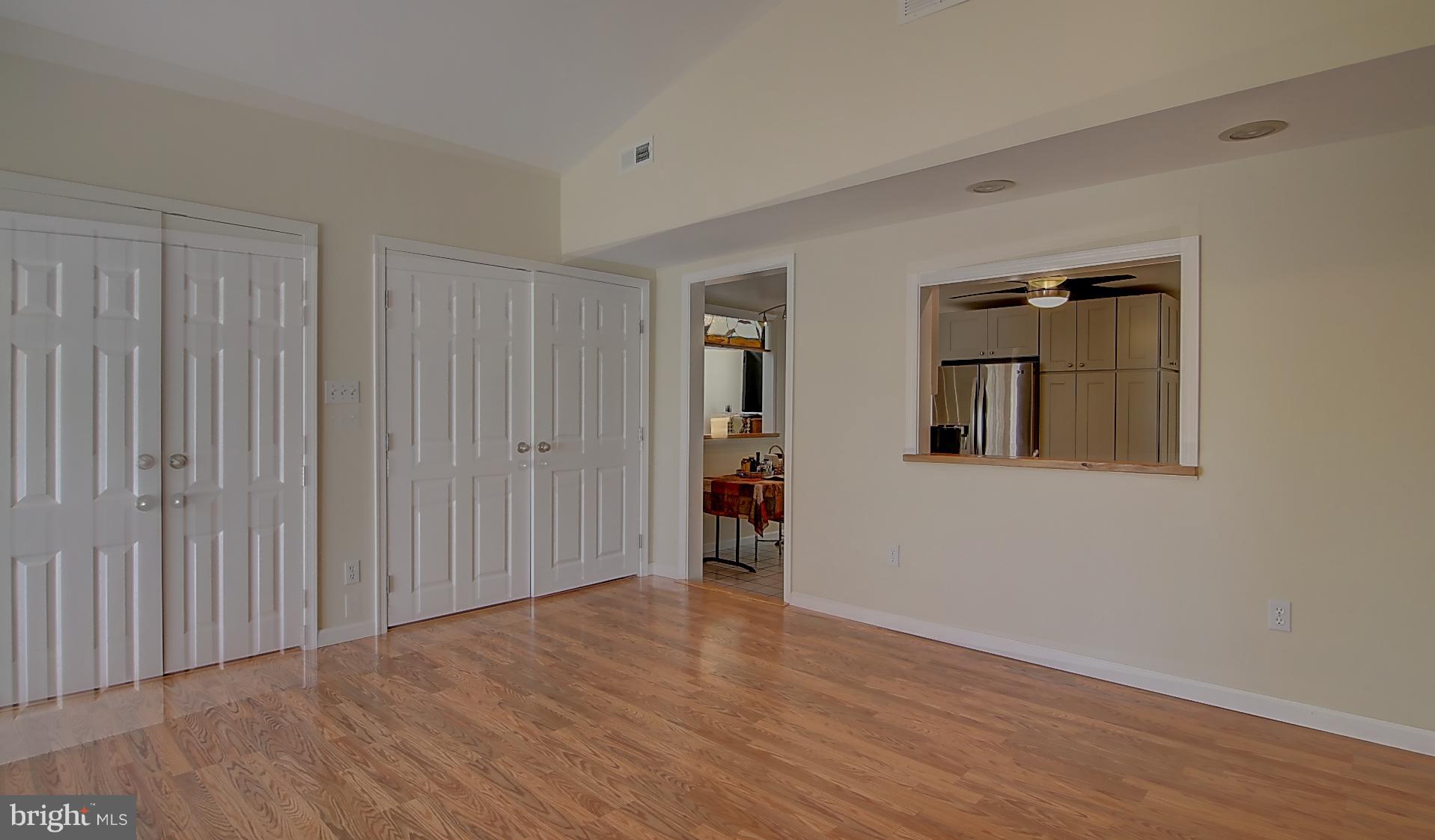 1930 Arundel Road Pasadena, MD 21122 - Photo 11 of 30 Family Room