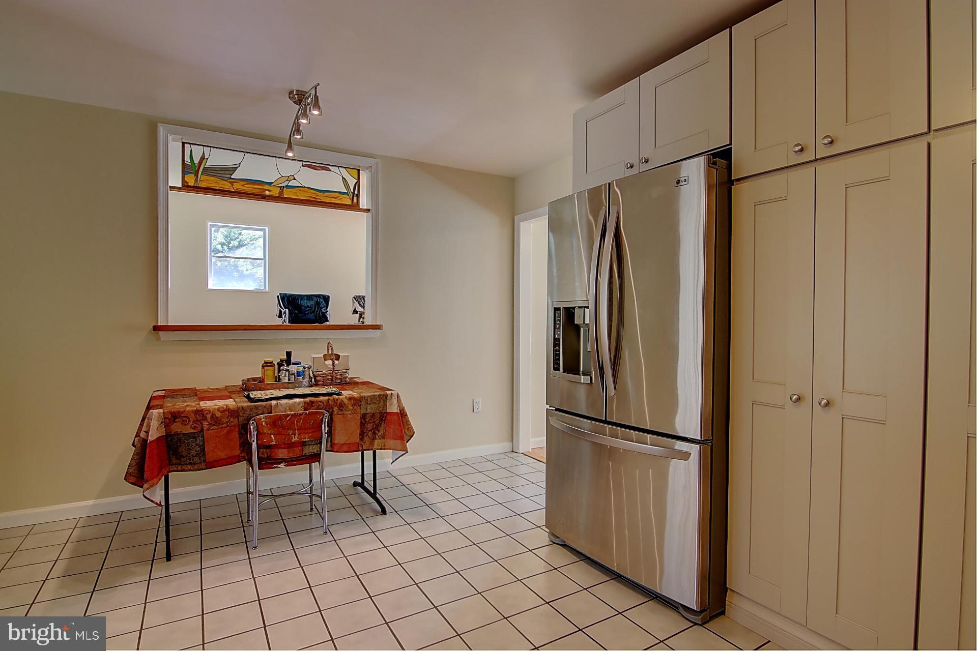 1930 Arundel Road Pasadena, MD 21122 - Photo 15 of 30 Kitchen