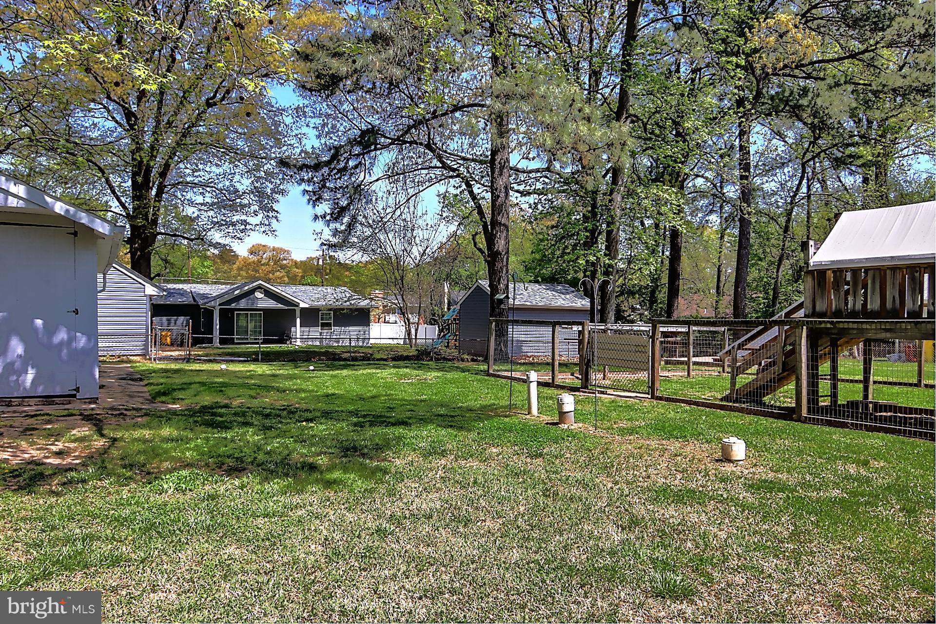 1930 Arundel Road Pasadena, MD 21122 - Photo 25 of 30 Rear Yard