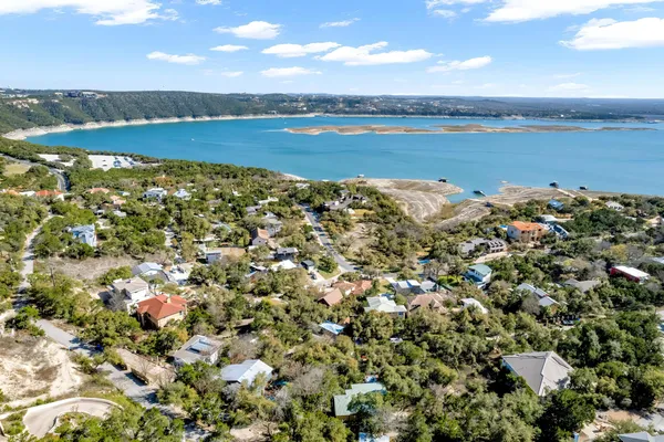 $693,000 | 14006 Skyline Drive, Austin, TX 78732