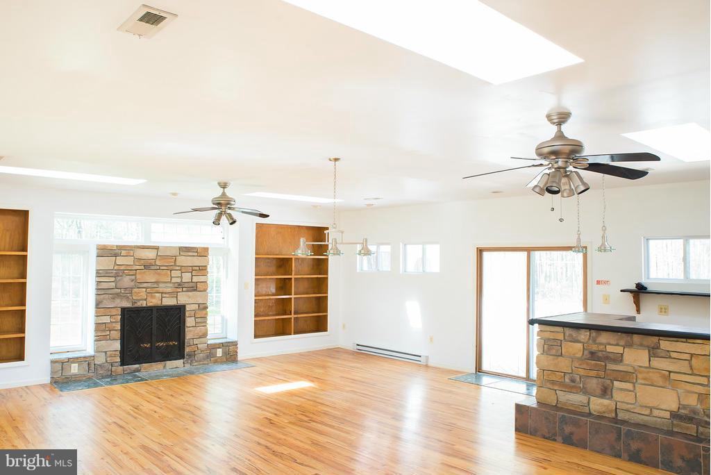 1515 Snug Harbor Road Shady Side, MD 20764 - Photo 22 of 30 Great Room View