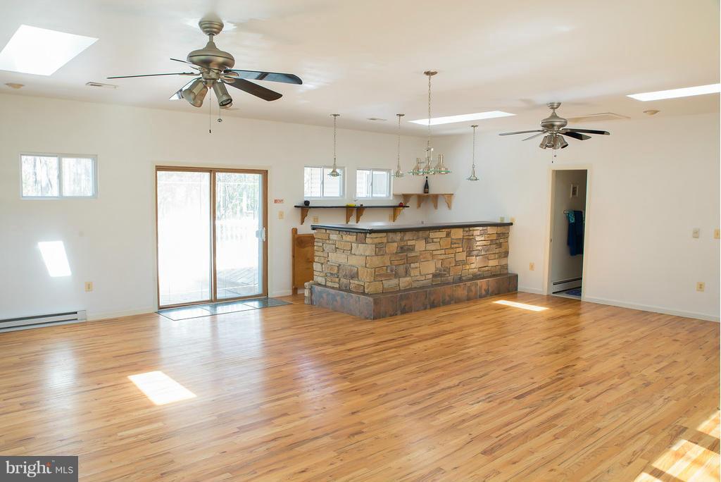 1515 Snug Harbor Road Shady Side, MD 20764 - Photo 23 of 30 Great Room View