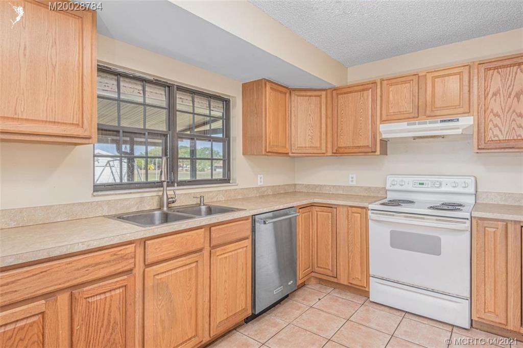 2142 Southeast Shipping Road Port St. Lucie, FL 34952 - Photo 17 of 21 Gallery Image 17