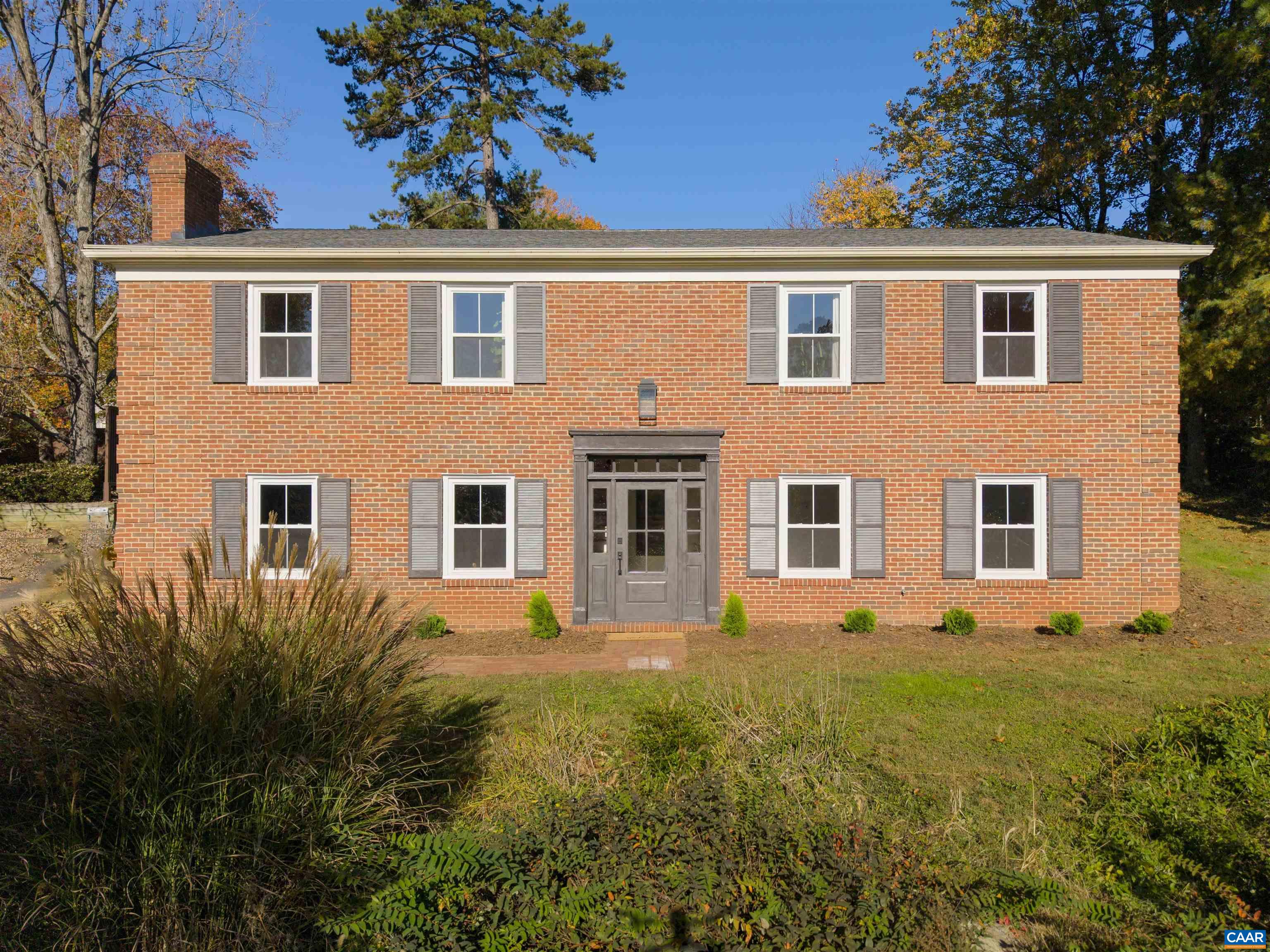205 Chaucer Road Charlottesville, VA 22901 - Photo 3 of 43 a front view of a house with garden