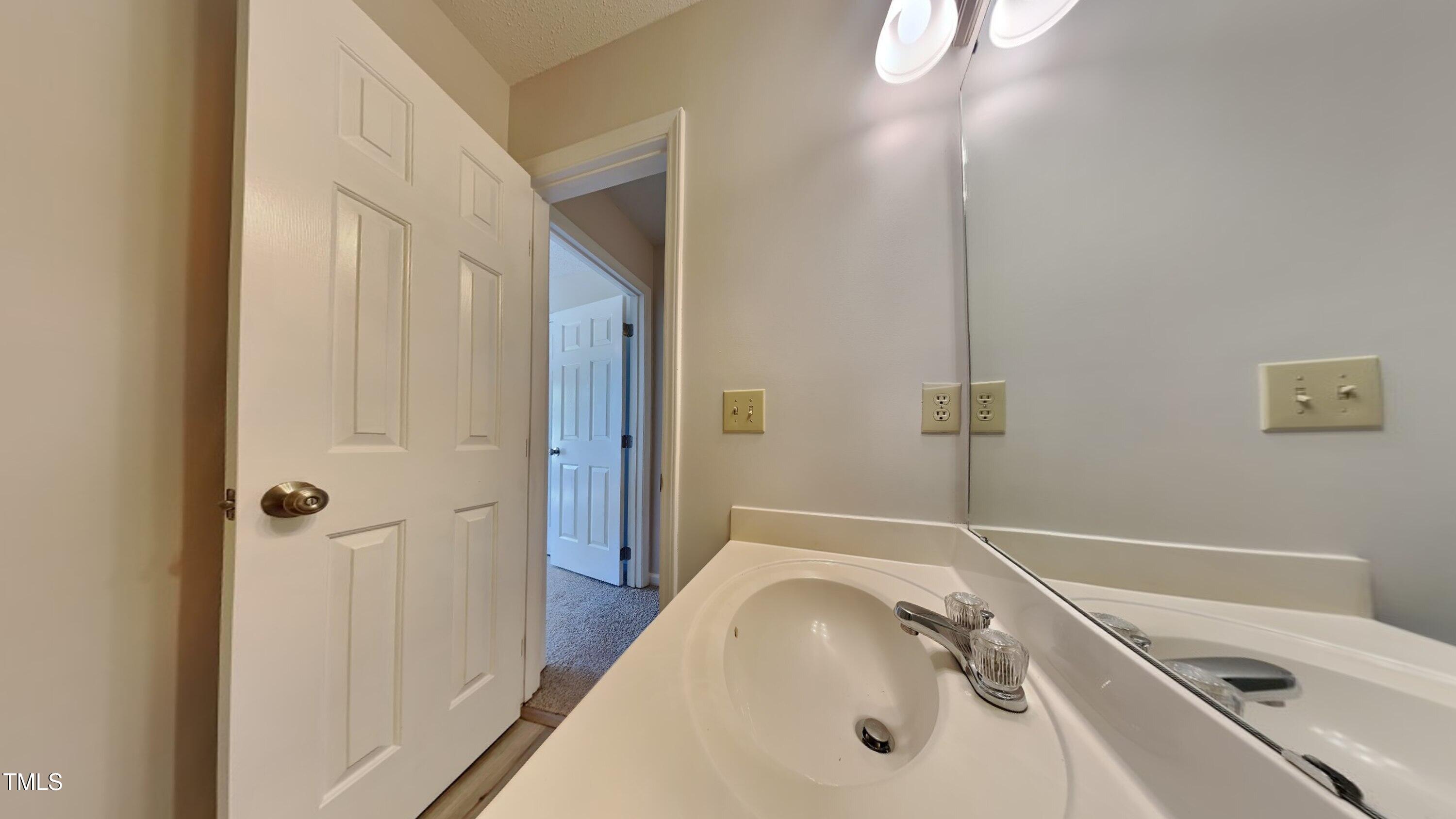 3501 Kensett Way Raleigh, NC 27616 - Photo 15 of 18 16_pc_0Md4cGTXEW_RuobCemih5_layout_0