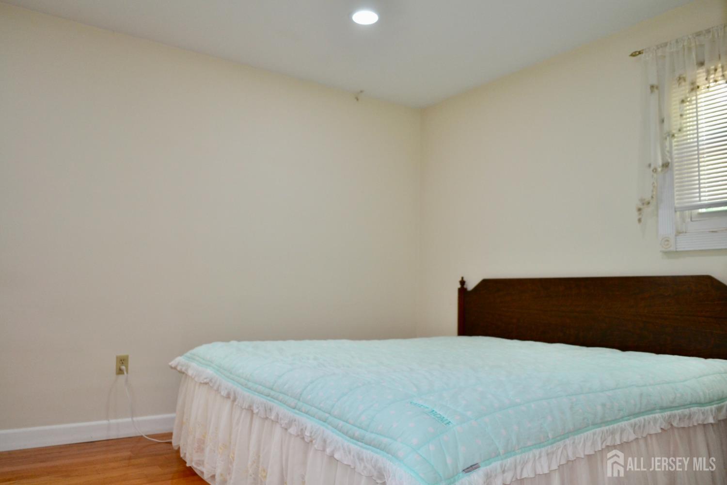 2 Albemarle Road East Brunswick, NJ 08816 - Photo 13 of 24
