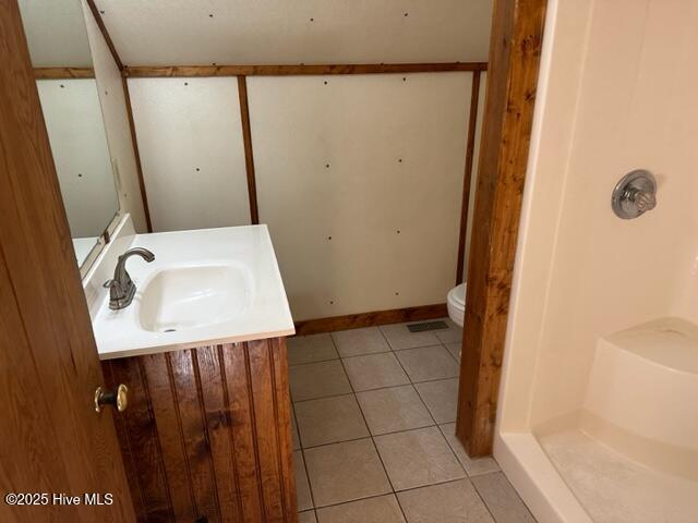 687 Alligator Creek Road Merritt, NC 28556 - Photo 10 of 41 Upstairs Bathroom