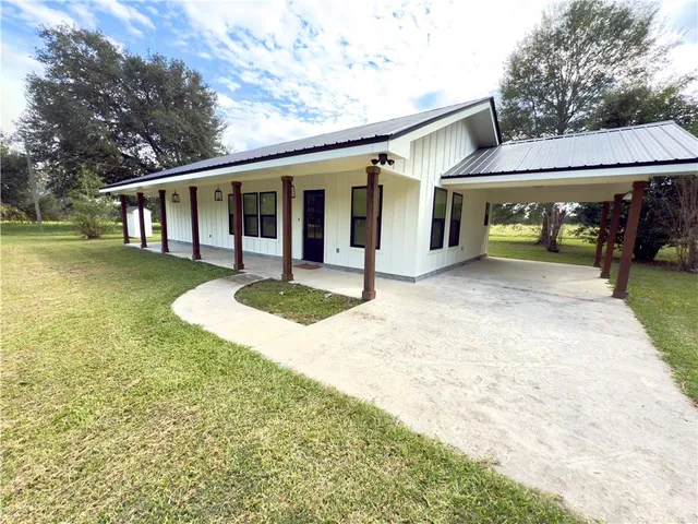 $530,000 | 24282 Highway 1057, Kentwood, LA 70444