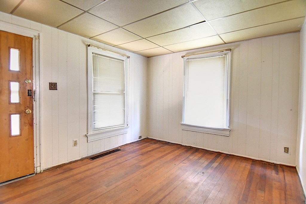 1424 Coventry Road Dayton, OH 45410 - Photo 4 of 21