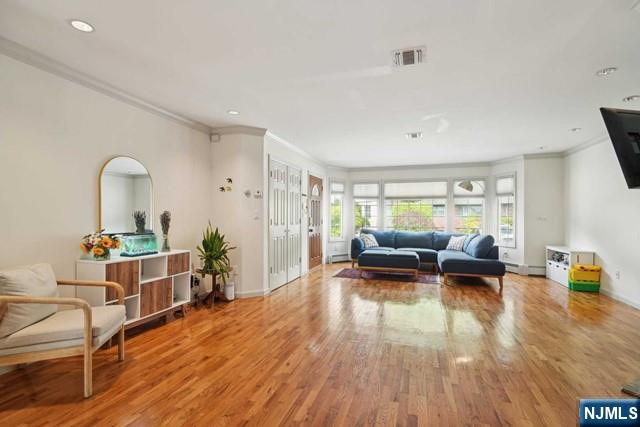 75 Myrtle Avenue, Unit 1 Edgewater, NJ 07020 - Photo 6 of 31