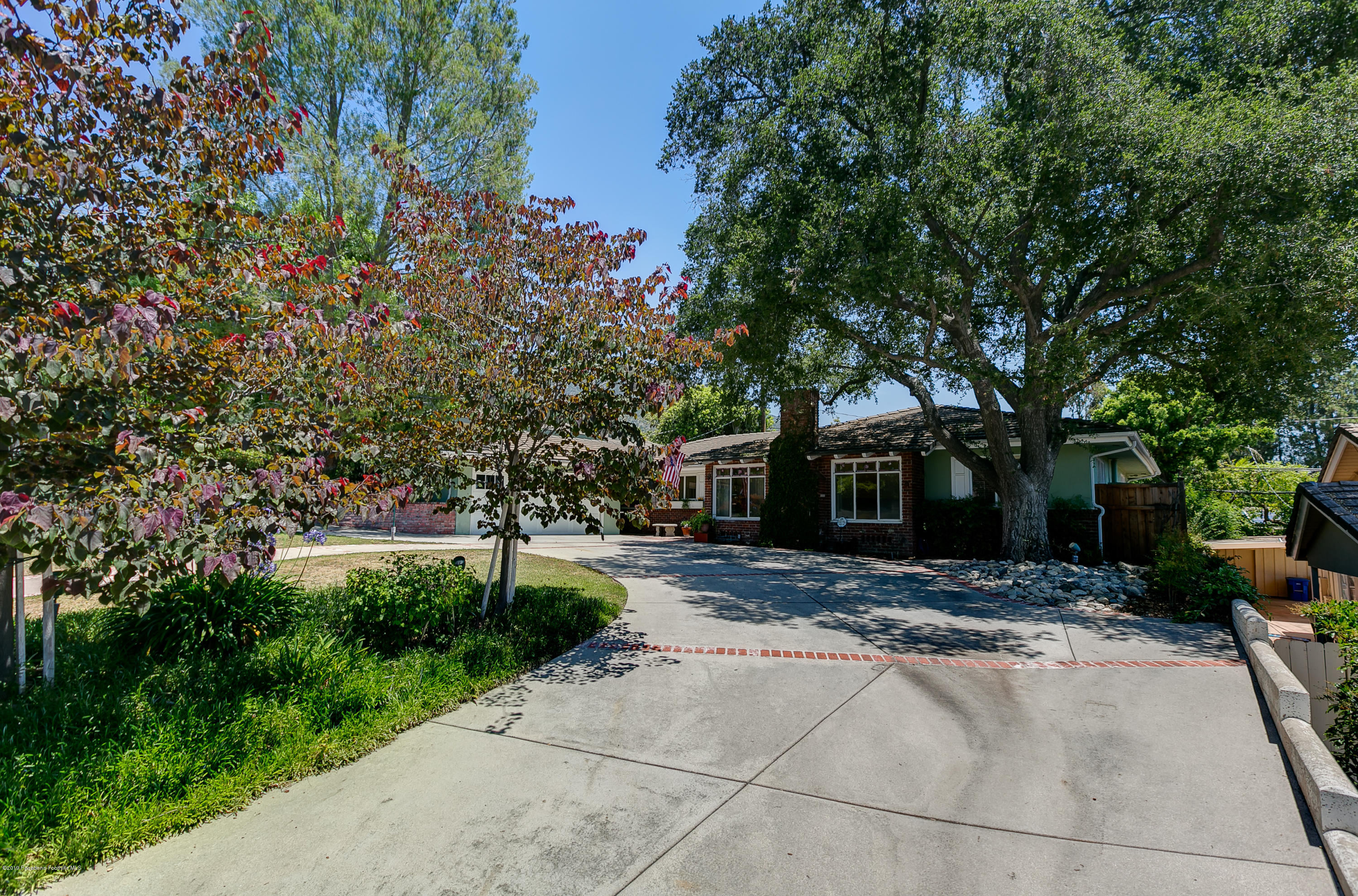 2016CanyonRd-2_HIGHRES